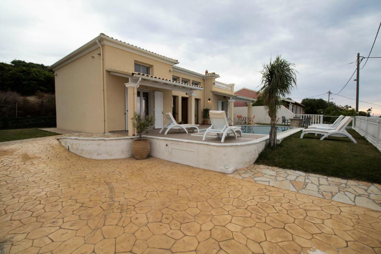 Villa De La Mer Agios Stefanos Avliotes  Exterior foto